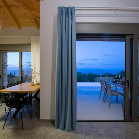 Ionian Harmony Luxury וילה